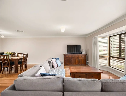 69 Glen Ross Road, Sinnamon Park, QLD 4073, 4房, 2浴, House