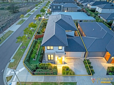 Wollert 6Kwarto Stylish 6-Bedrooms, Three Ensuites Family Ex-Display Elegance in Wollert !!!