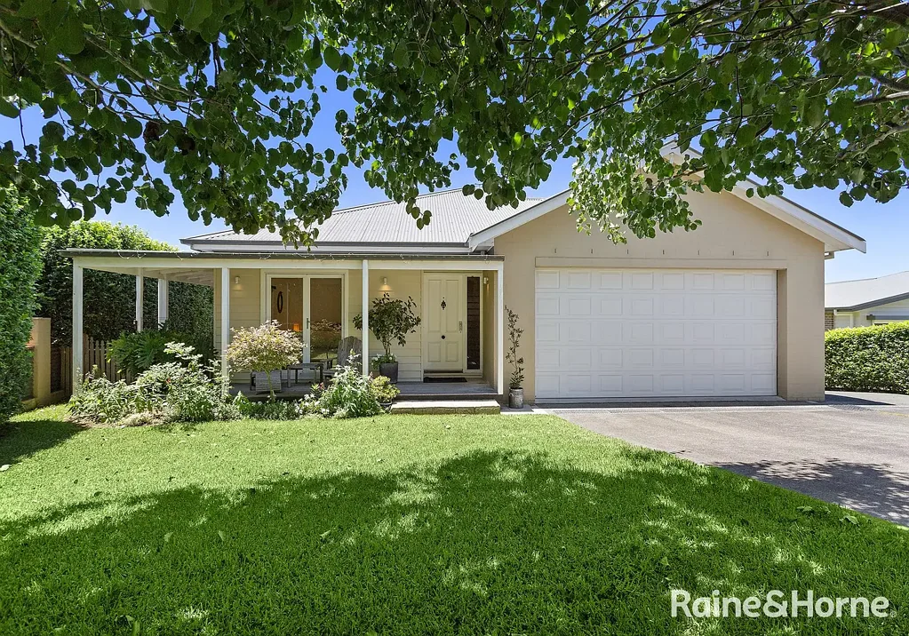 32 Banool Circuit, Bomaderry, NSW 2541