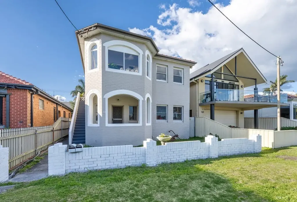 2 BEDROOM TERRACE WITH BEAUTIFUL CITY VIEWS