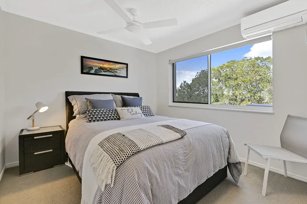 Immaculate 3-Bedroom Furnished Apartment with Private Rooftop & River Views