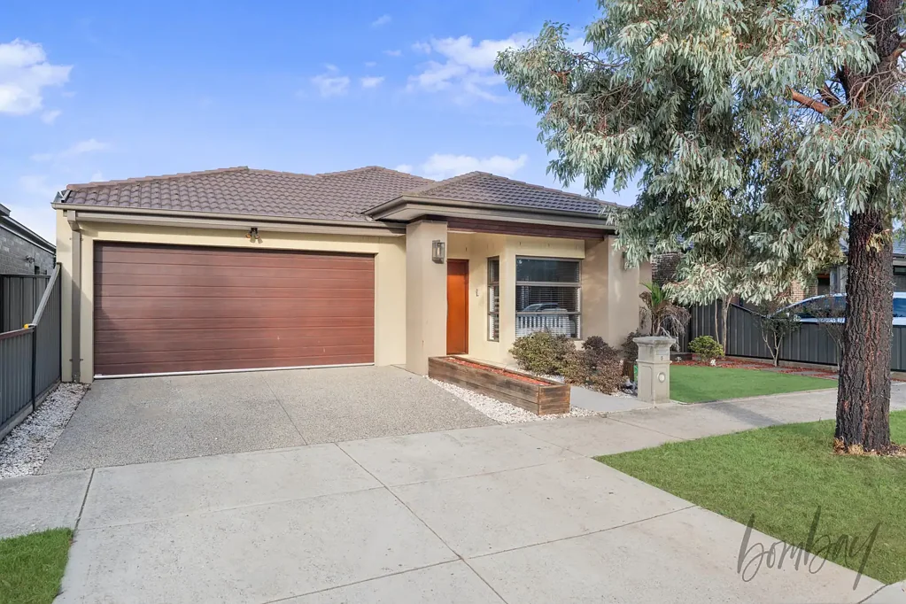 Craigieburn 4Kwarto Welcome to 5 Creekbridge Street, Craigieburn - Position, Potential & Pure Convenience!