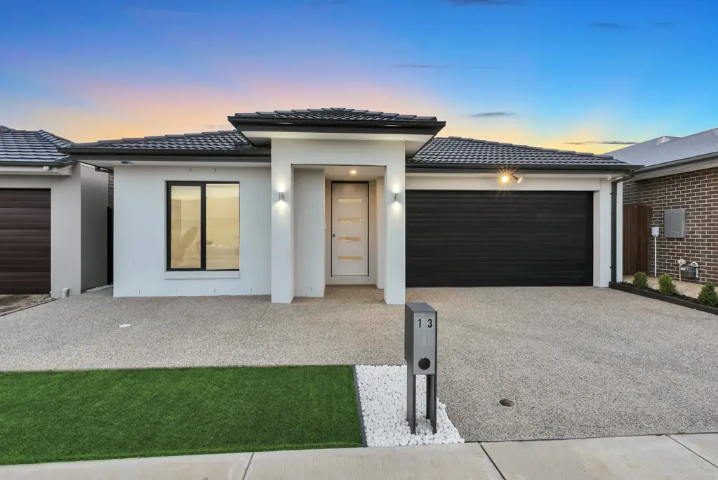 13 Ixia Street, Officer, VIC 3809