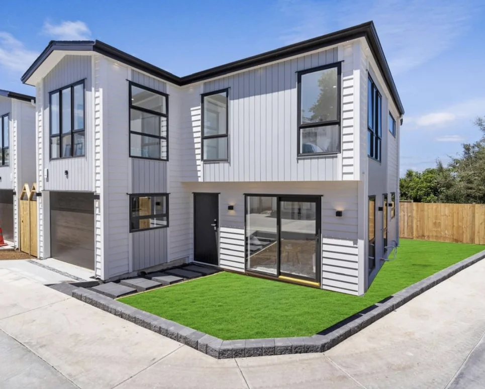 Wattle Downs 3ห้องนอน BRAND NEW MODERN LIVING - WATTLE DOWNS RESIDENCE