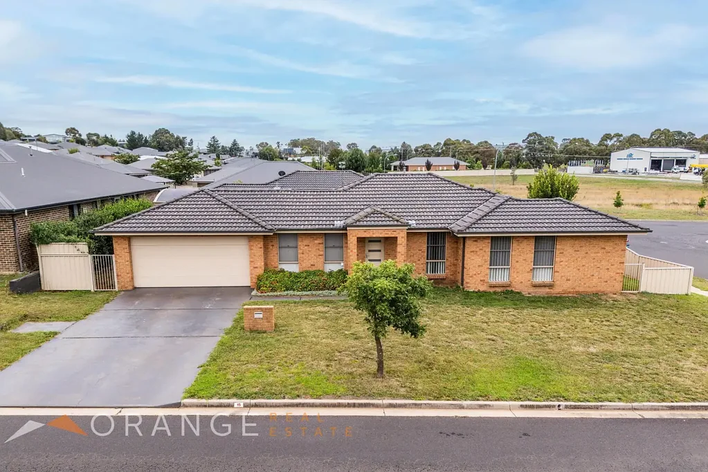 15 Sapphire Street, Orange, NSW 2800