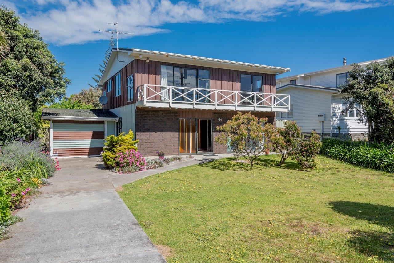 24 Field Way, Waikanae Beach, Kapiti Coast, 4部屋, 0バスルーム