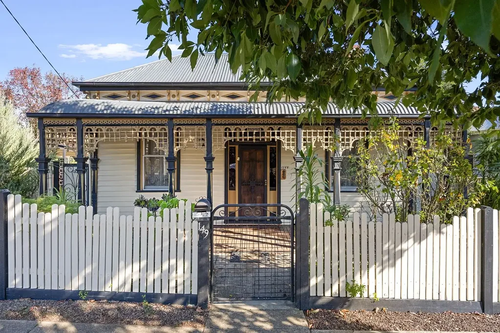 Bendigo 4ਬੈੱਡਰੂਮ Central Period Charm, Close to Girton Grammar & Hospital