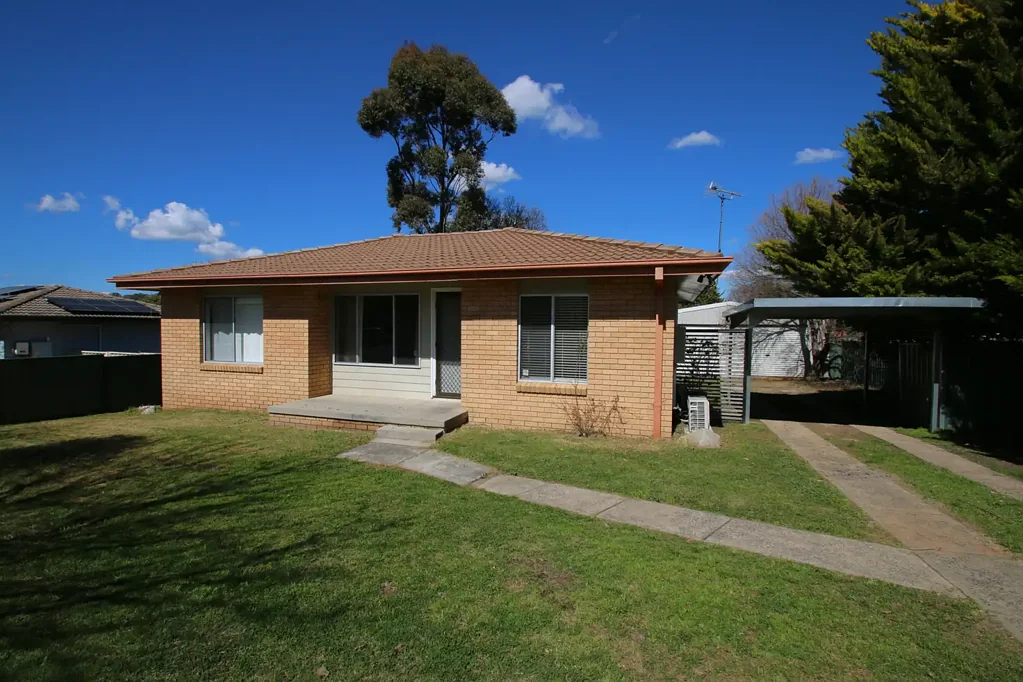 Three bedroom home in north east Orange