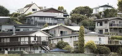 贷款新规实施后，购买奥克兰均价房需年入近$20万