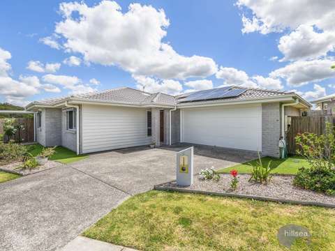 Pimpama 3 Bedroom FABULOUS DUPLEX - MOVE IN AND ENJOY!
