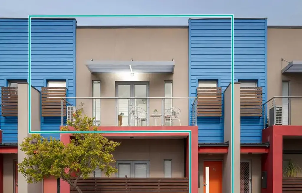 Stylish Low-Maintenance Living in the Heart of Point Cook! A