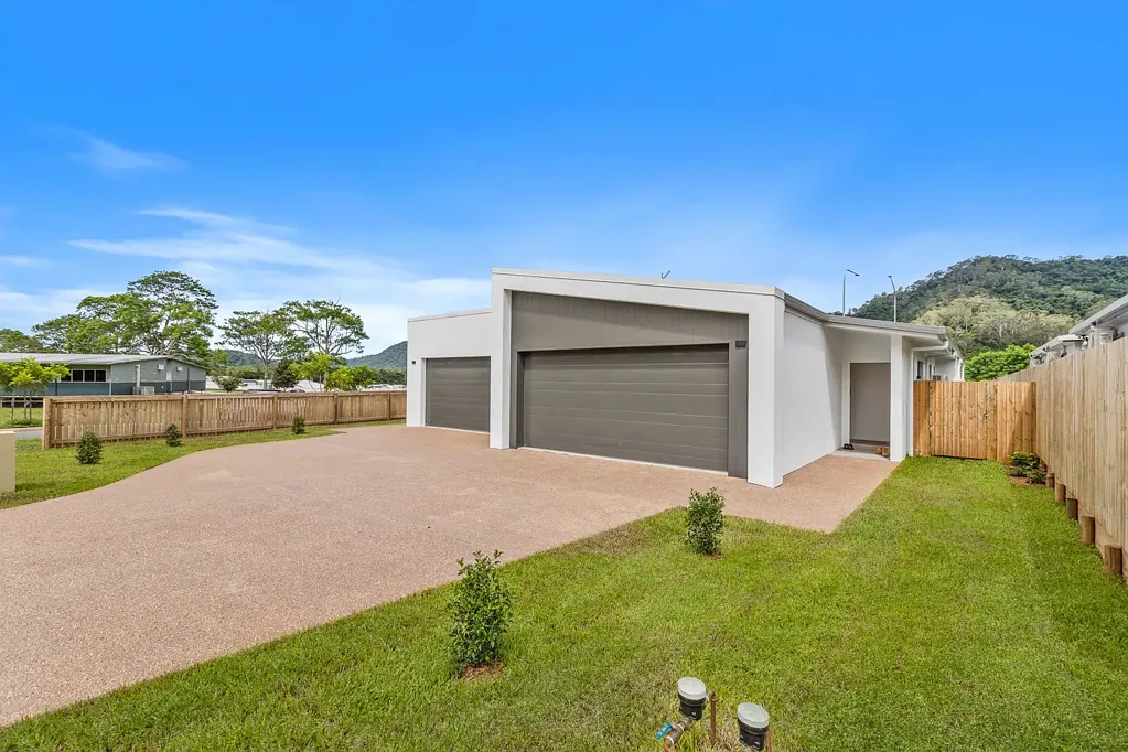 1B Mayo Court, Redlynch, QLD 4870
