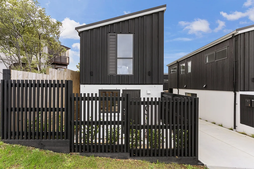72c Weatherly Road, Torbay, North Shore City, Auckland