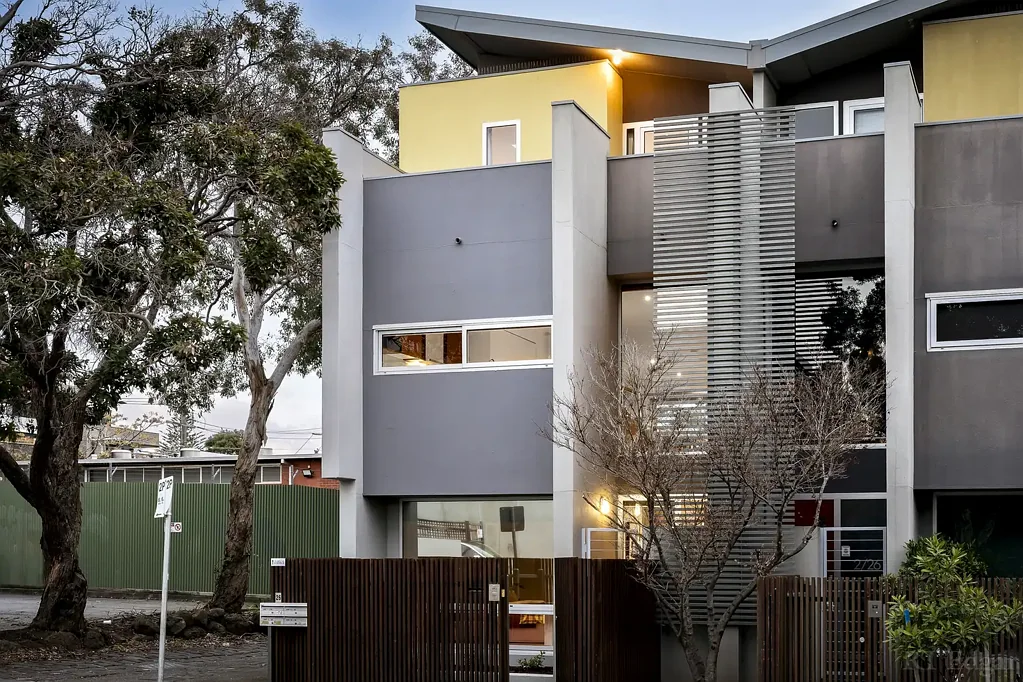 Hawthorn East 3房  Exceptional Townhouse Living in 300m to Camberwell Junction