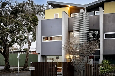 Hawthorn East 3 Slaapkamer Exceptional Townhouse Living in 300m to Camberwell Junction