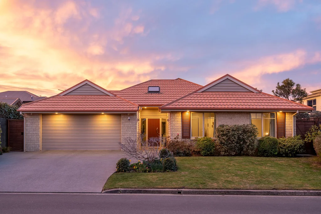 Waimairi Beach 3 Slaapkamer A rare Waimairi Beach opportunity awaits