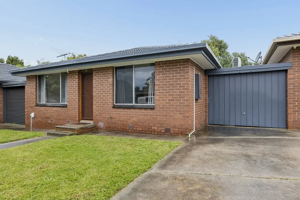 Frankston 2房 城中最明智的别墅选择！ The Smartest Villa Buy in Town!