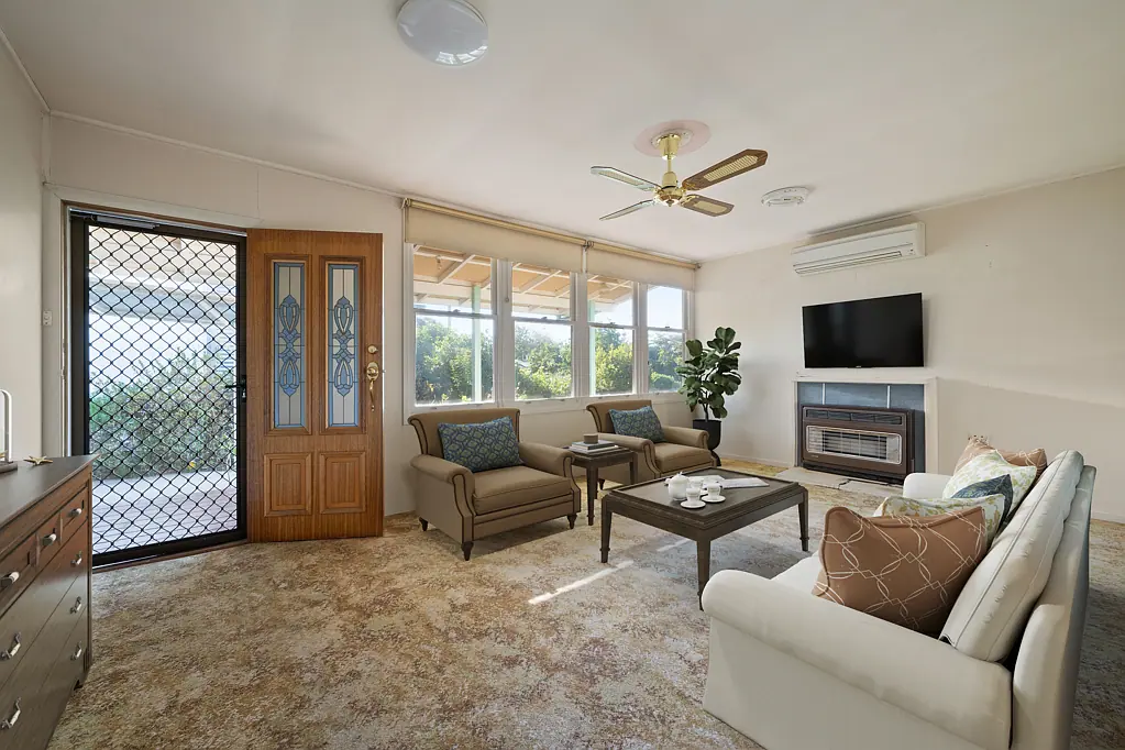 56 Valley Avenue, Mount Beauty, VIC 3699