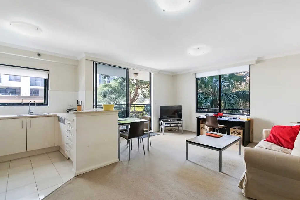 FULLY FURNISHED IN RESORT STYLE COMPLEX