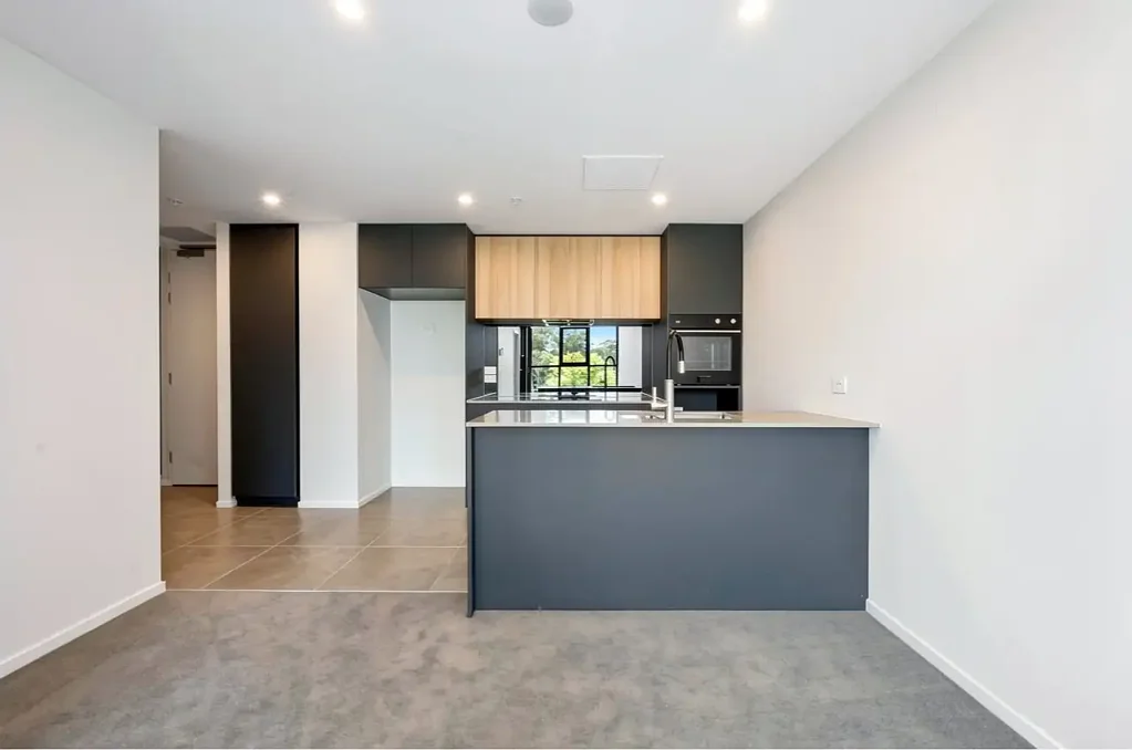 Comfortable One-Bedroom Living in a Lyneham Community