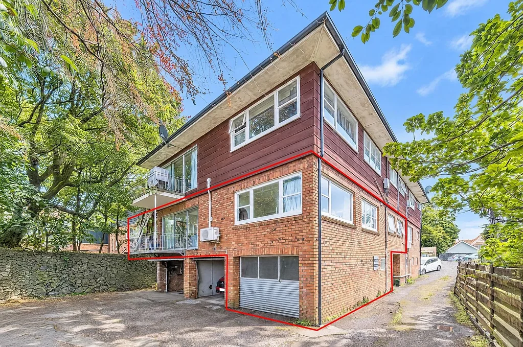 Epsom 2房 双校网黄金位置 | 零物业费，公交出门即达，高速近在咫尺 Location, quality and space in double grammar zone