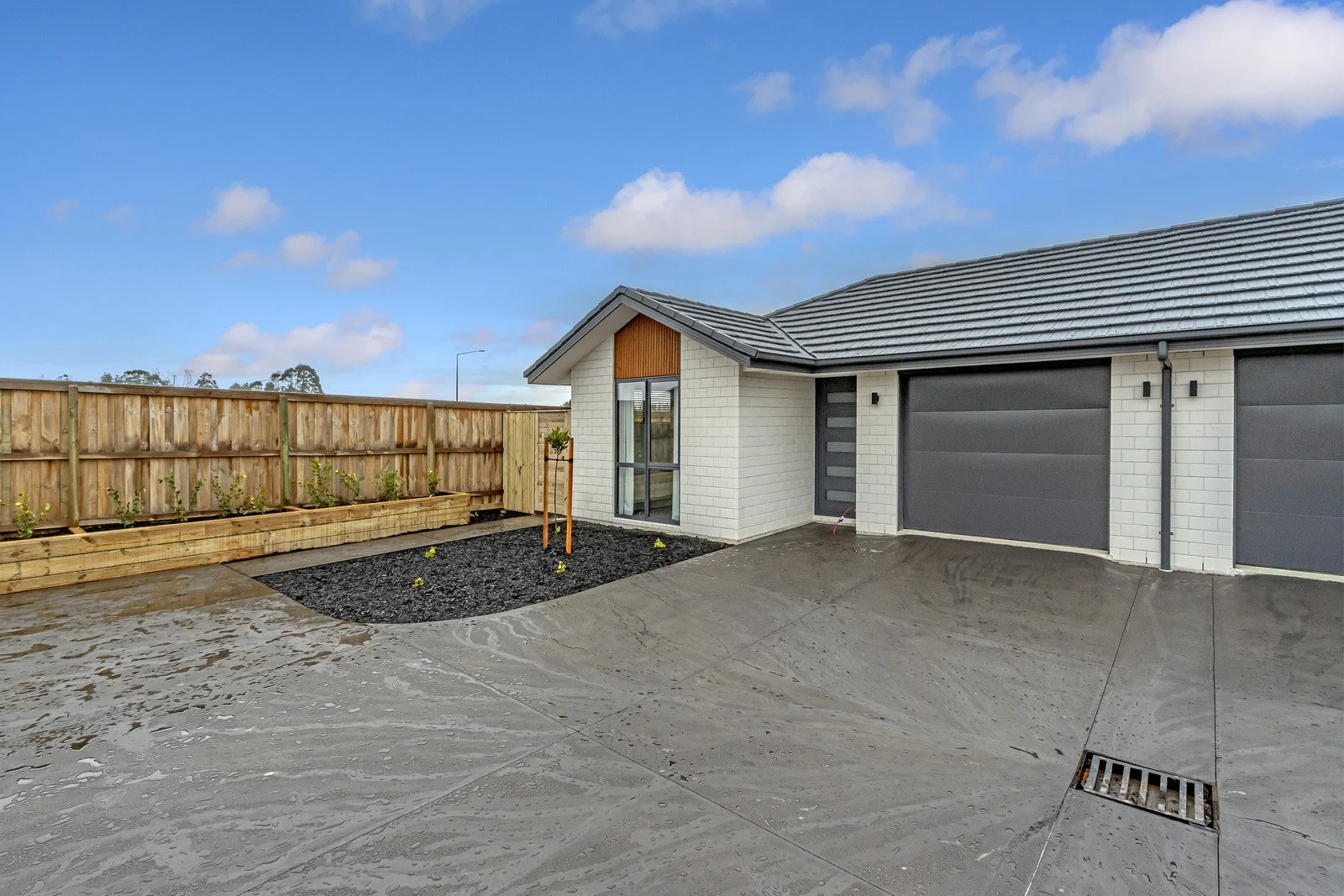 Tidy 2 Bedroom Duplex