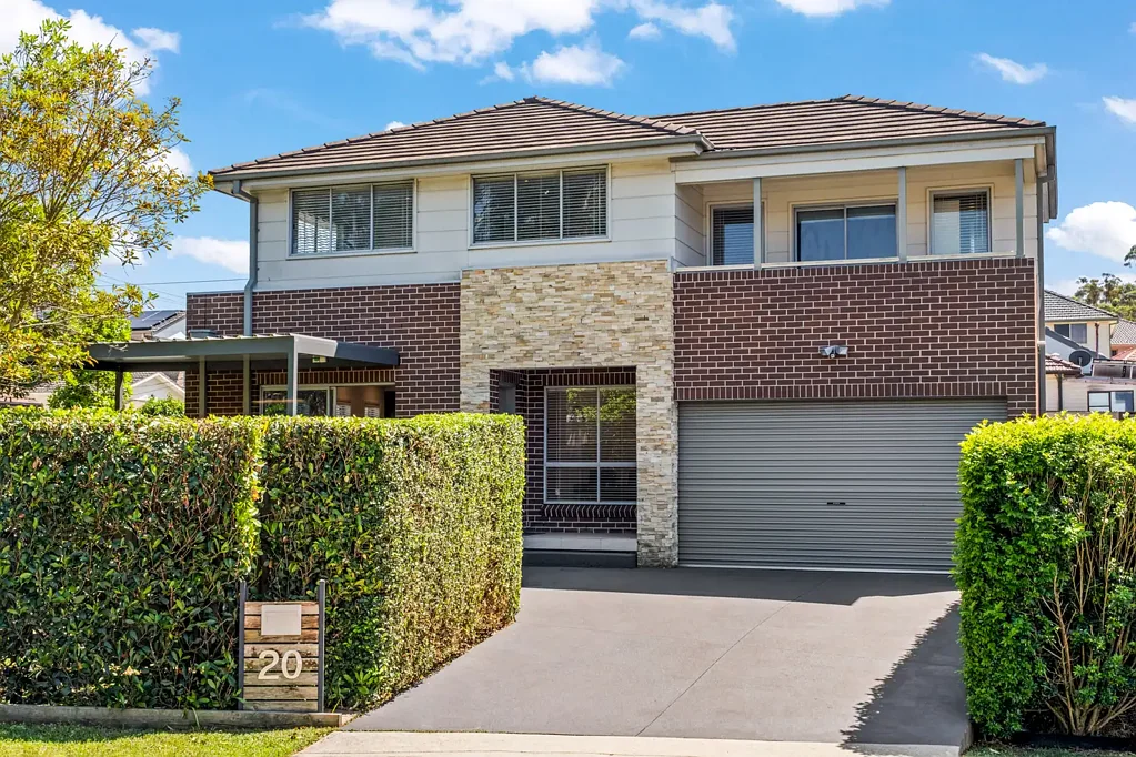 Chester Hill 5ਬੈੱਡਰੂਮ MODERN FAMILY LIVING IN A PRIME CORNER POSITION