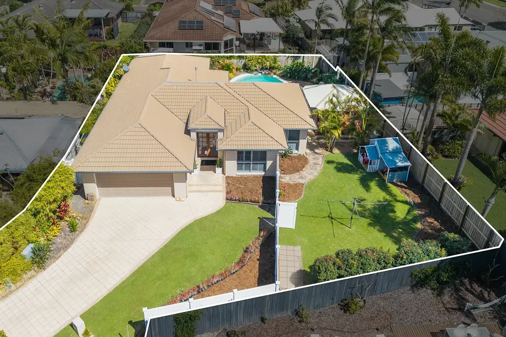 Mountain Creek 4બેડરૂમ Family home, huge land, pool and room for a shed
