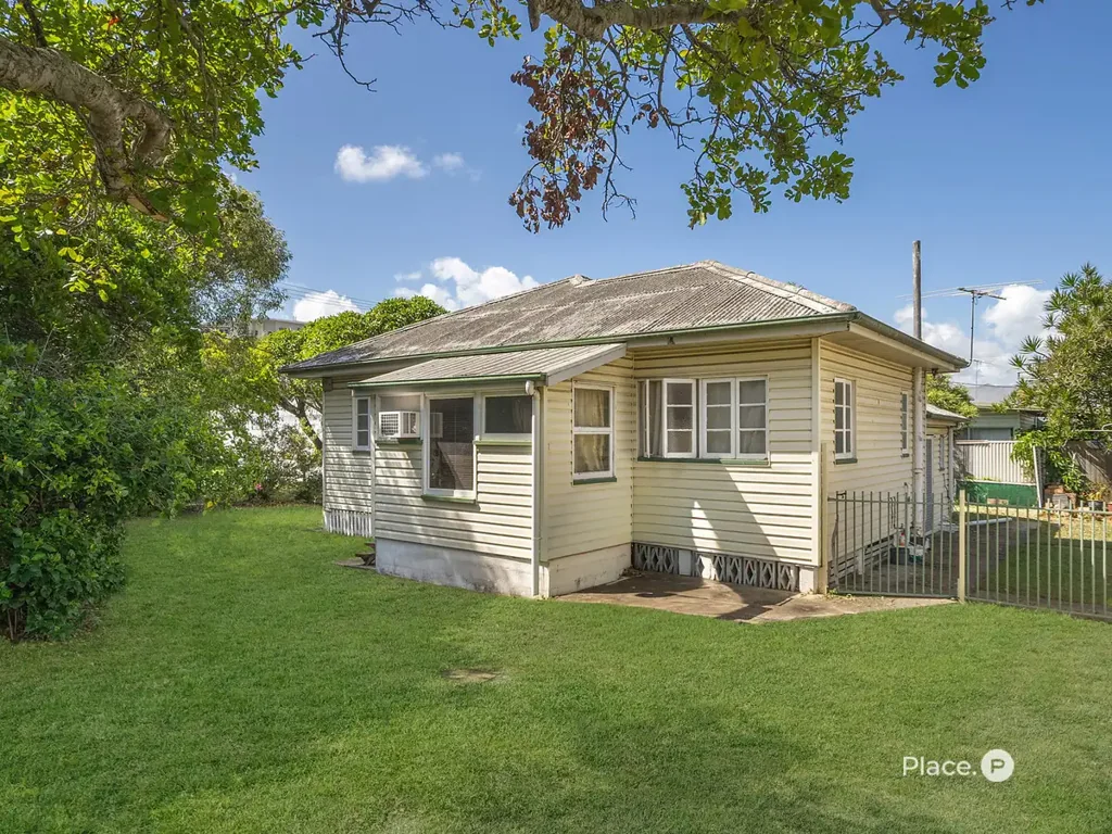 15 Robert Street, Clontarf, QLD 4019