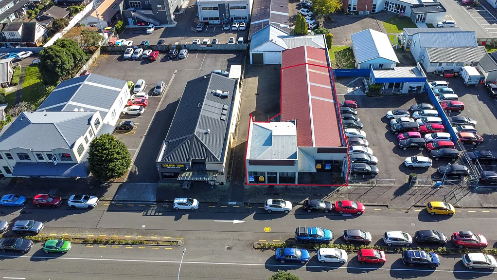 Palmerston North Central High exposure space for lease!