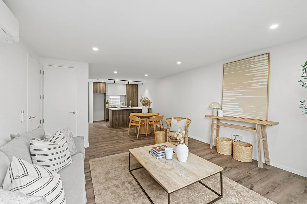 Richmond 2Zimmer Bigger. Better. Priced to Sell.