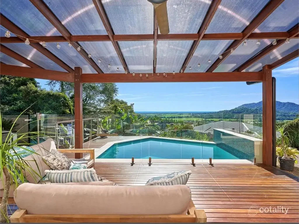 Redlynch 4Kwarto Expansive Rainforest Retreat with Panoramic Ocean & Island Views