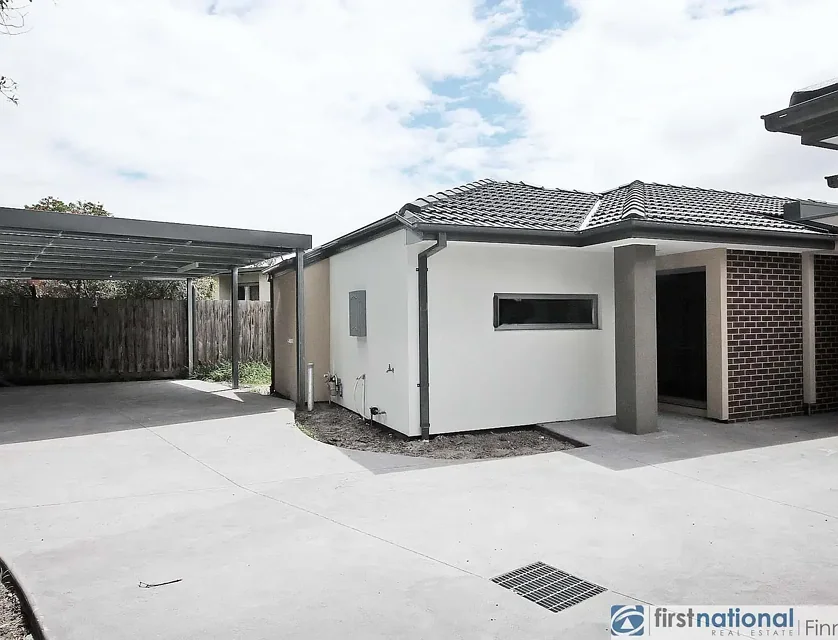 3/17 Valepark Crescent, Cranbourne, VIC 3977, 3房, 2浴, 整租排房