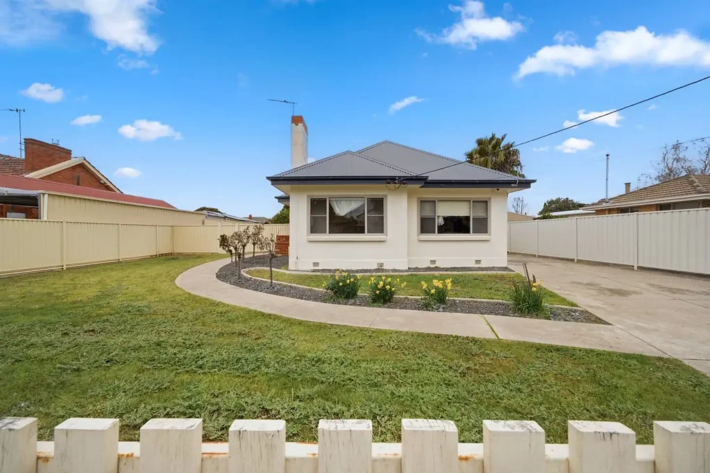 Shepparton 3कमरा Space, Style & Opportunity in the Heart of Shepparton