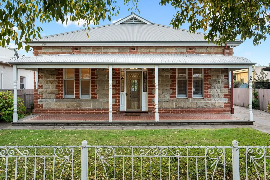 Thebarton 3房  A Bluestone Beauty in Adelaide's Thriving Inner West