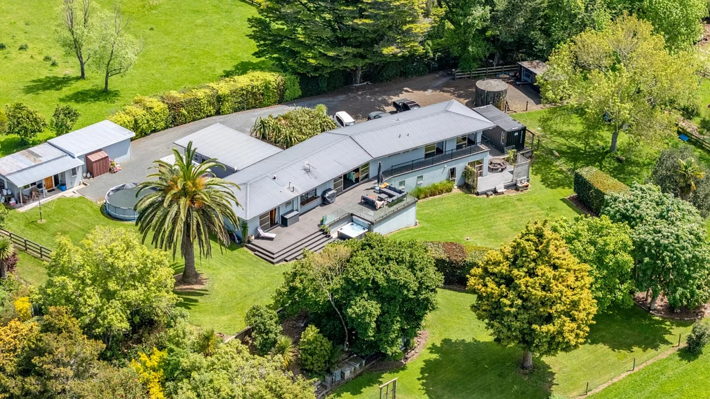 Whatawhata 5Phòng ngủ Empty Nest Dictates Sale