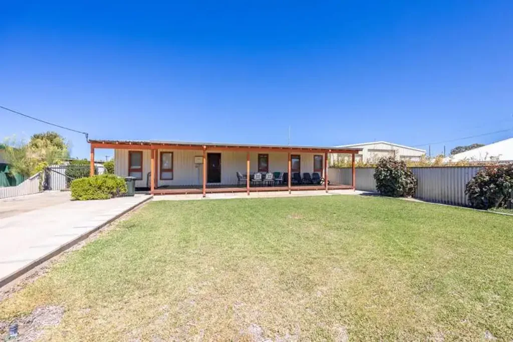 29 Bonham Street, Leeman, WA 6514