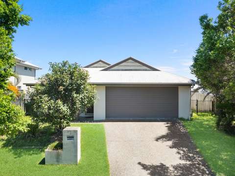 Coomera 4 Bedroom Excellent Location - Perfect Investment Property!