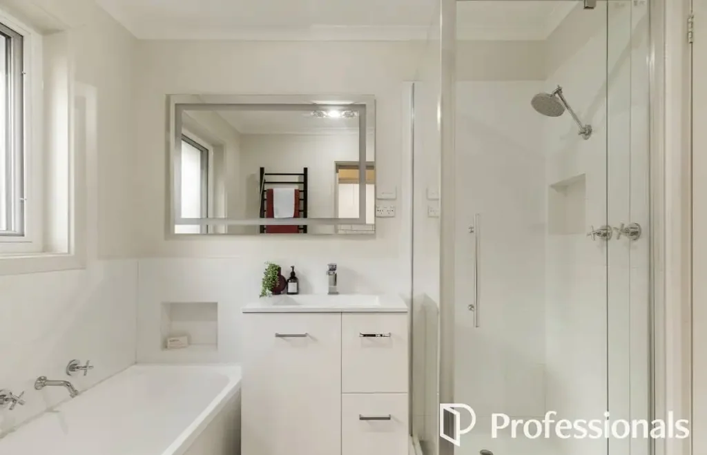 Spacious Bayside Family Home with Exceptional Versatility