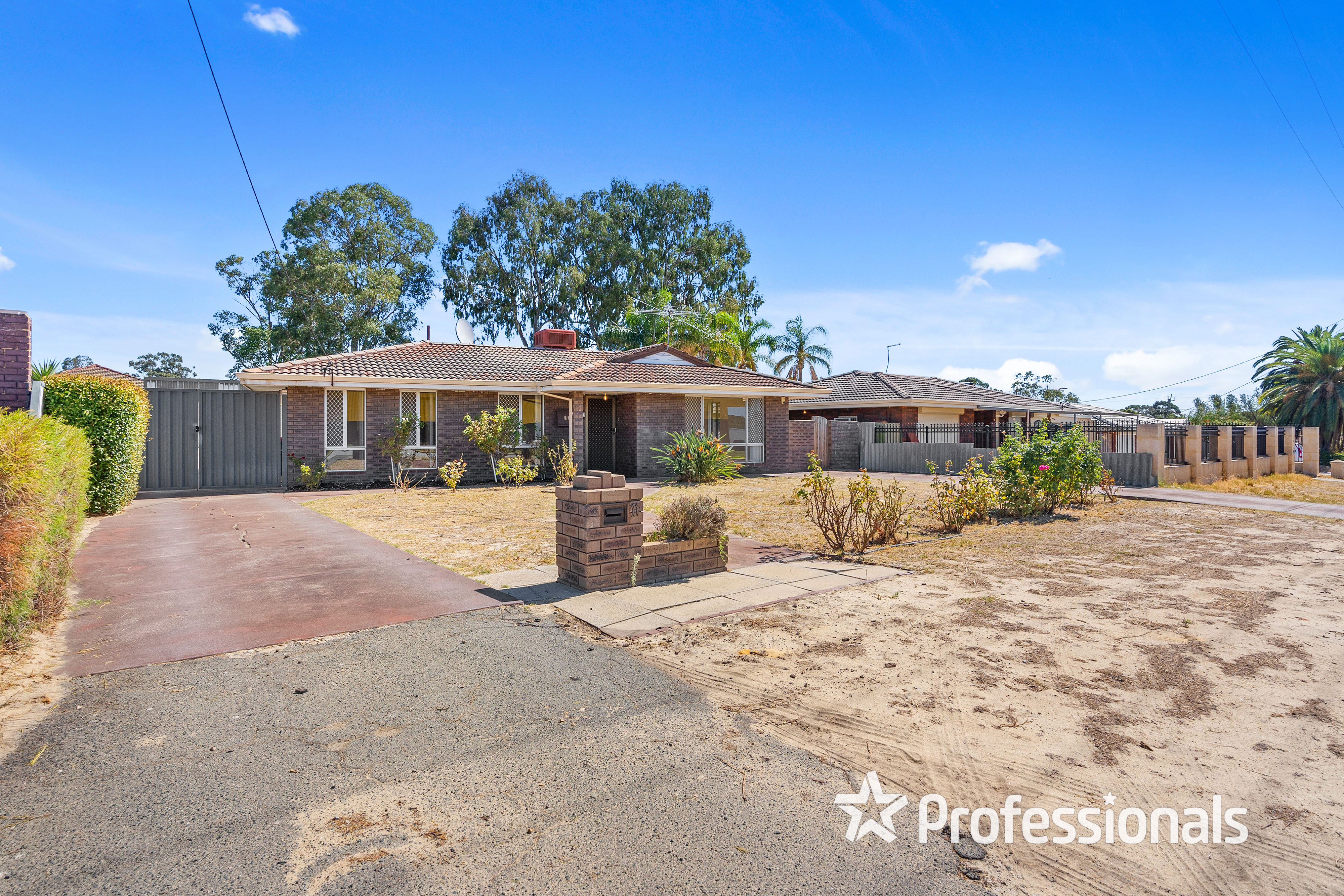 11 BALGONIE AV, GIRRAWHEEN WA 6064, 0房, 0浴, House