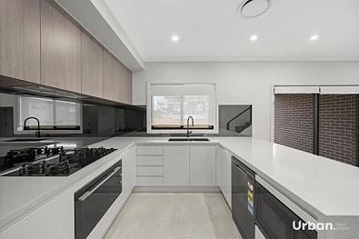 38 Tanika Street (Gables), Box Hill, NSW 2765, 4 slaapkamers, 3 badkamers, House