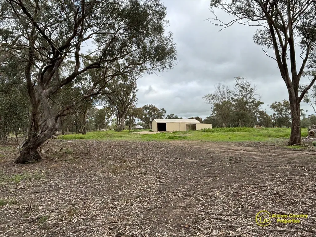 Berrigan Space, Shedding & Opportunity on Approx. 7.24 Acres