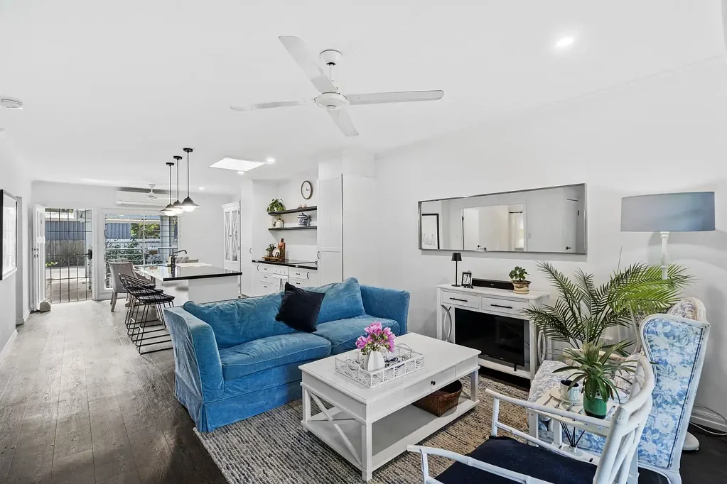 Renovated Duplex in Prime Edge Hill Location