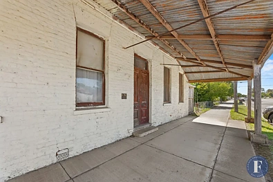 Boorowa 5房  A Rare Piece of Boorowa's History –The Former Oriental Bank Circa 1879