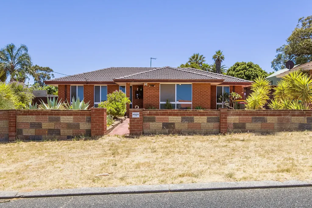 24 Bickner Way, Parmelia, WA 6167