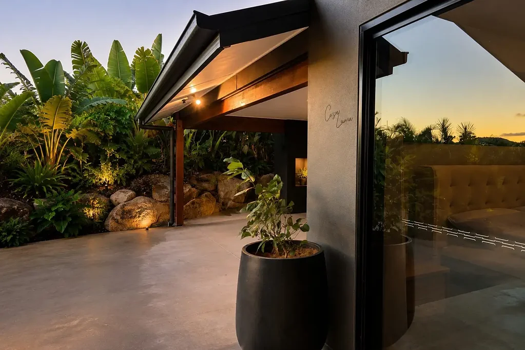 Cannonvale 2房  Not Every Home Needs More Rooms.  Sometimes, It Simply Needs Better Ones.