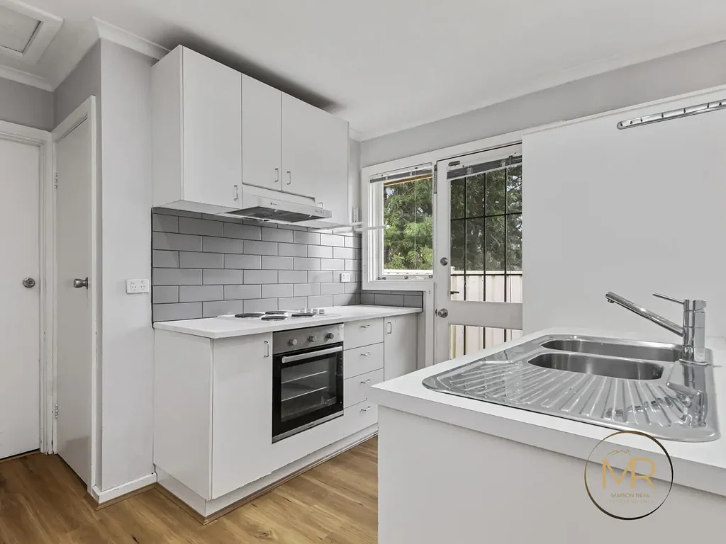 Renovated Three-Bedroom Unit in a Convenient Pascoe Vale Location