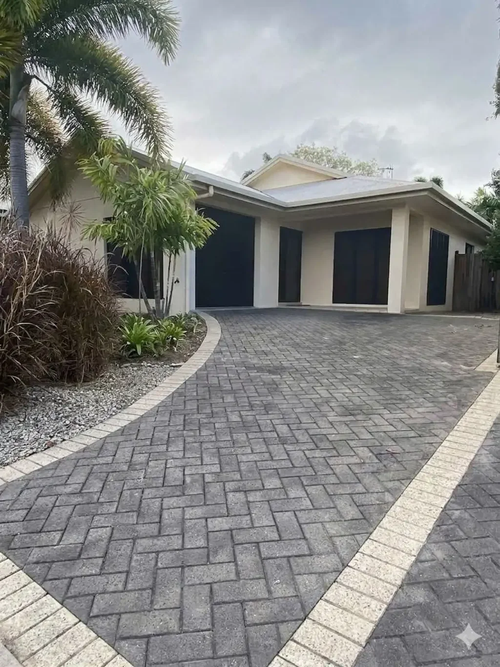 VERY NEAT HOME LOCATED IN A QUITE LEAFY CUL DE SAC