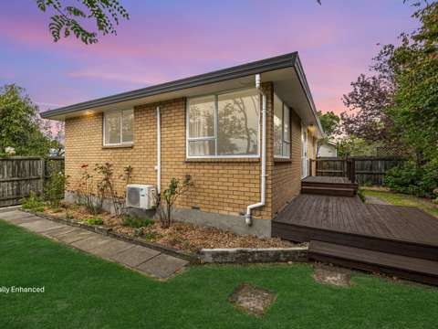 Saint Albans 3房  Private, Practical & Packed with Potential!