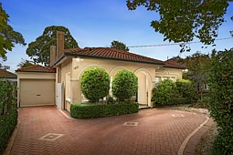 40 Karma Avenue, Malvern East